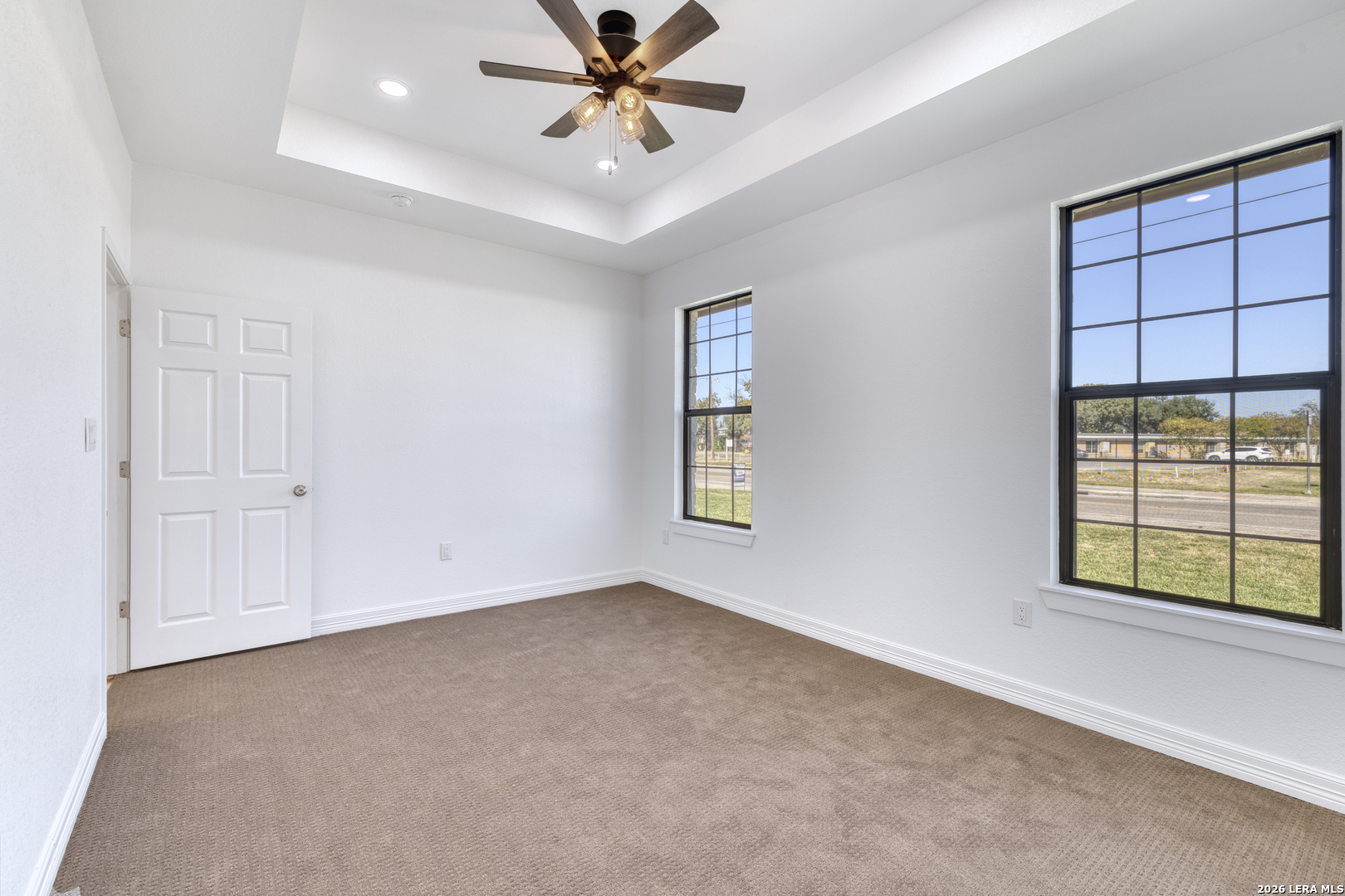 221 N BENSON RD, Uvalde, TX 78801