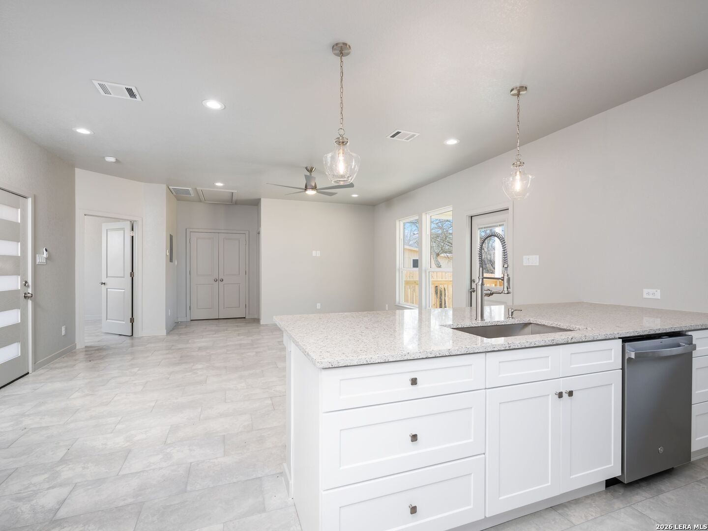 14657 Main, Lytle, TX 78052