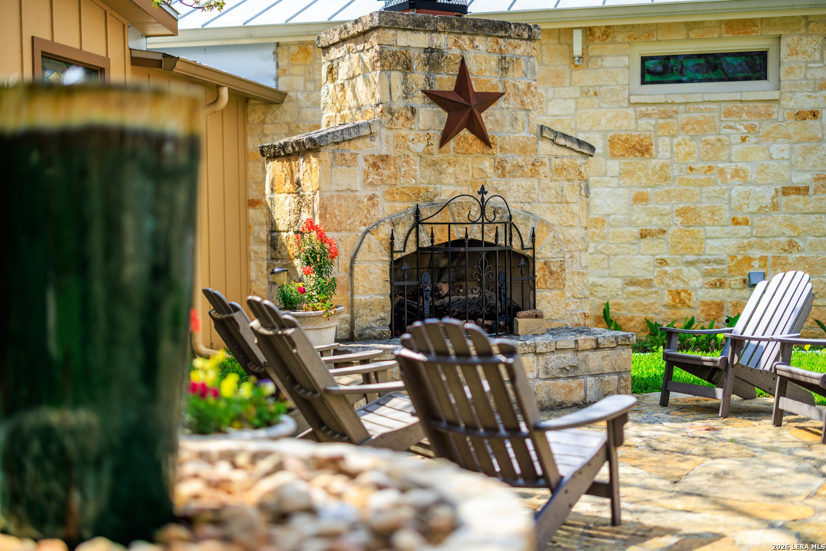 202 S BOWIE ST, Fredericksburg, TX 78624