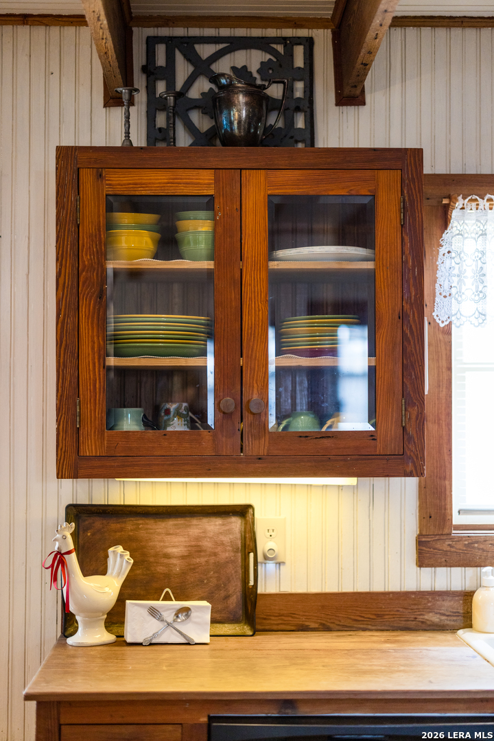202 S BOWIE ST, Fredericksburg, TX 78624