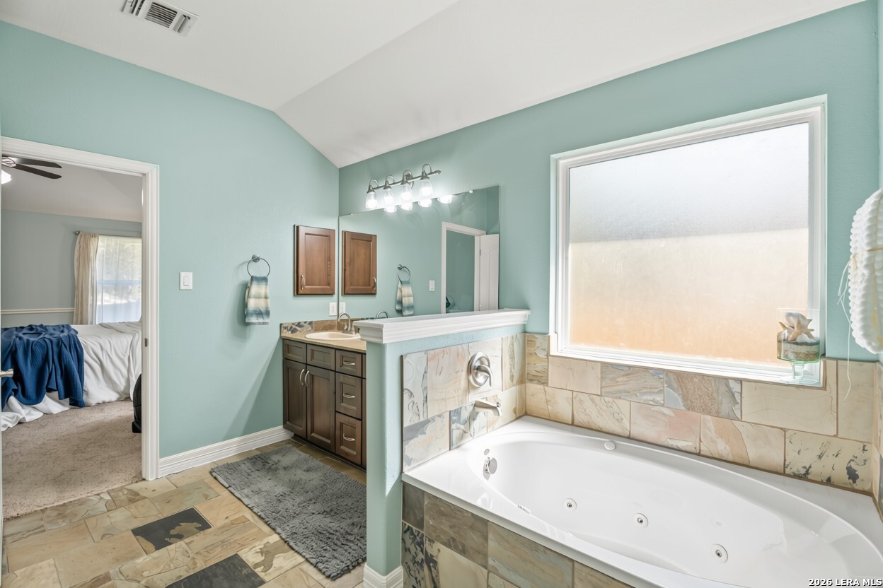 15726 HILL LN, Selma, TX 78154