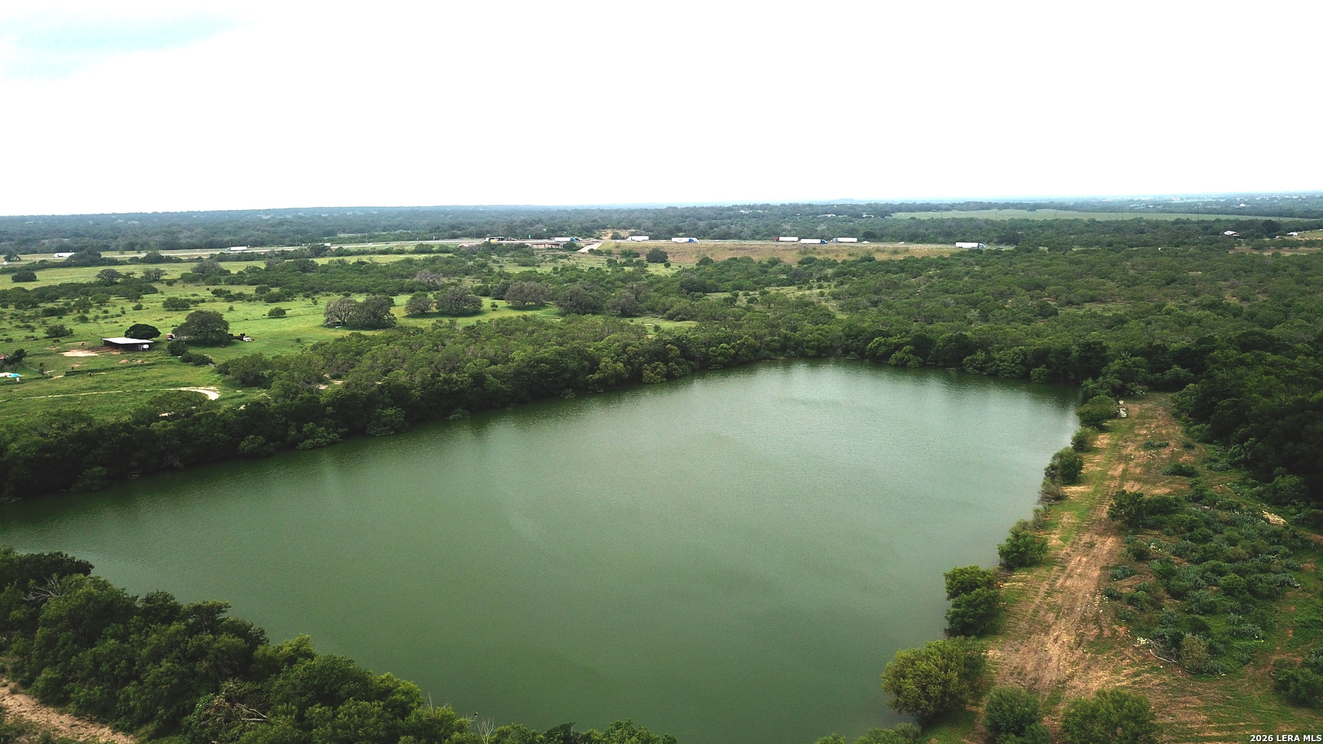 599 COUNTY ROAD 7611, Devine, TX 78016