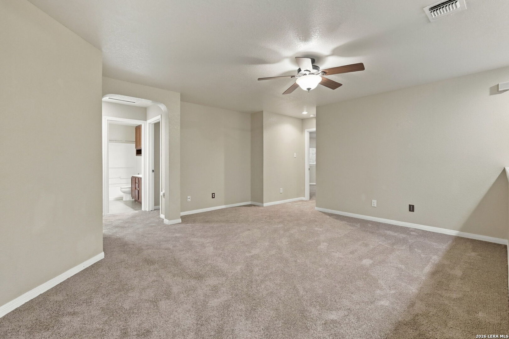 6775 WAYMAN RDG, Live Oak, TX 78233