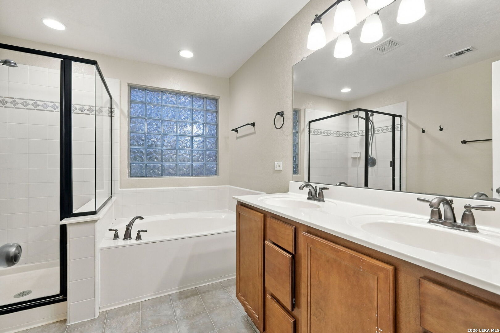 6775 WAYMAN RDG, Live Oak, TX 78233