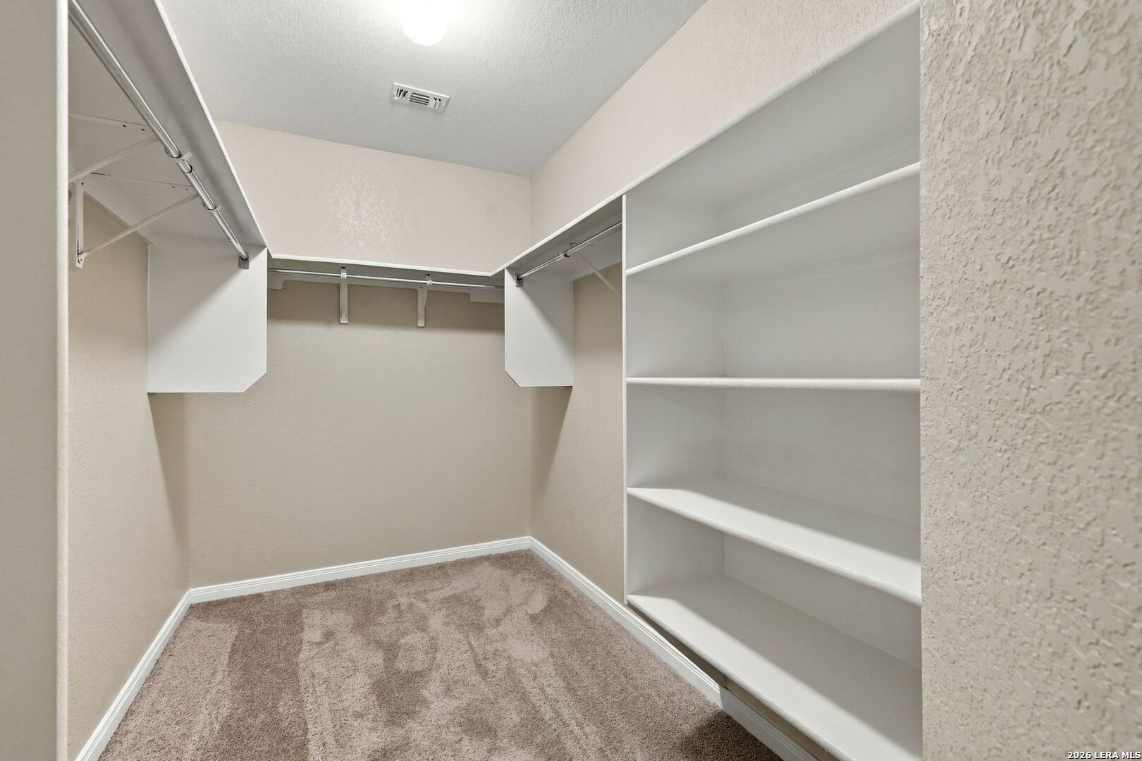 6775 WAYMAN RDG, Live Oak, TX 78233