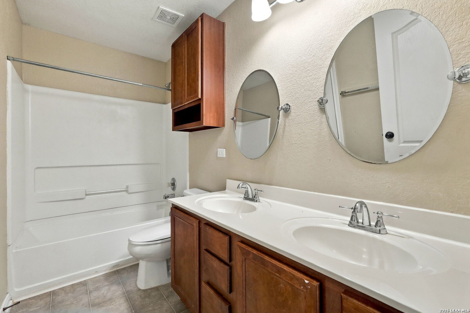 6775 WAYMAN RDG, Live Oak, TX 78233