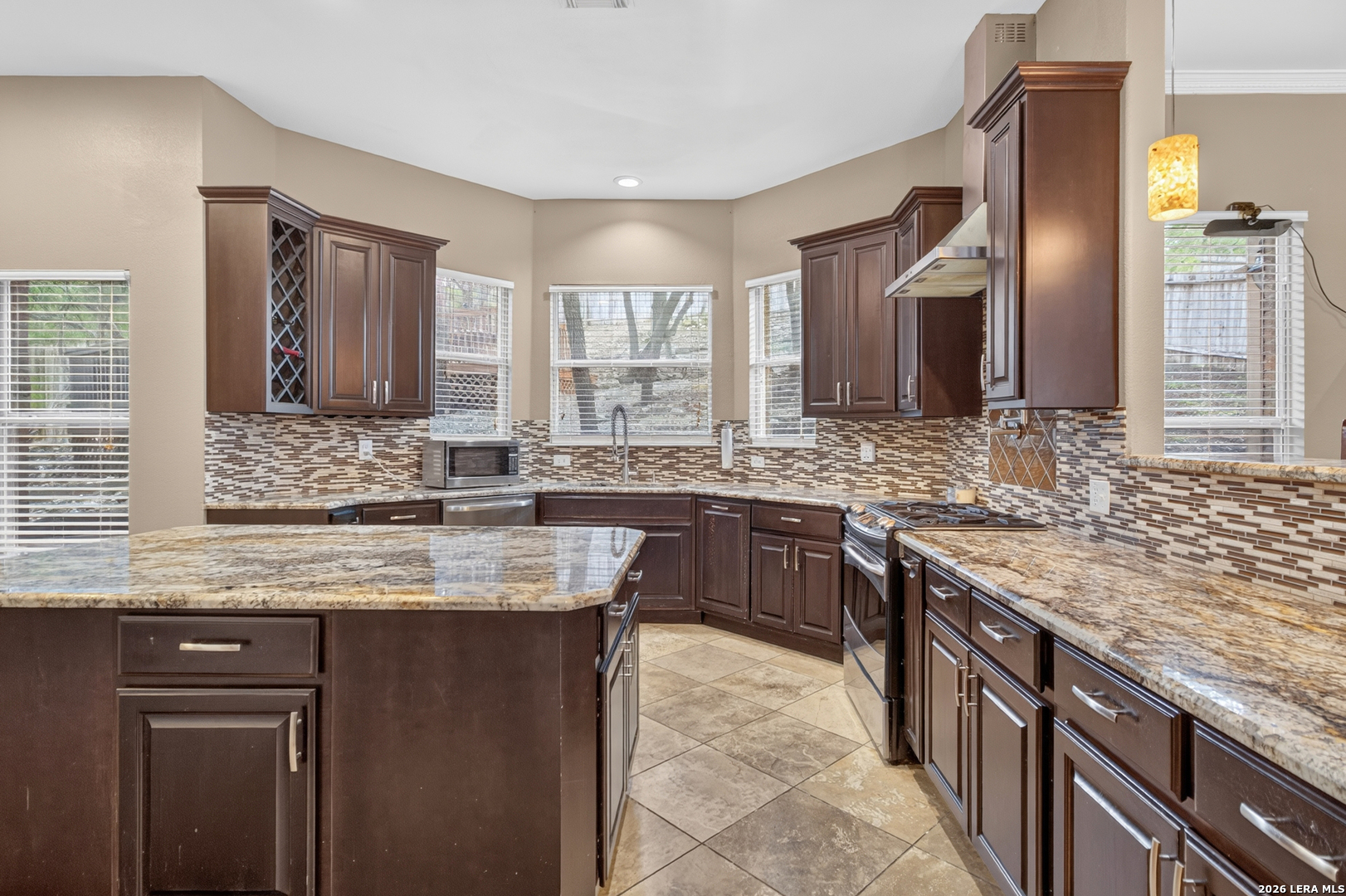6718 GROVE CREEK DR, San Antonio, TX 78256