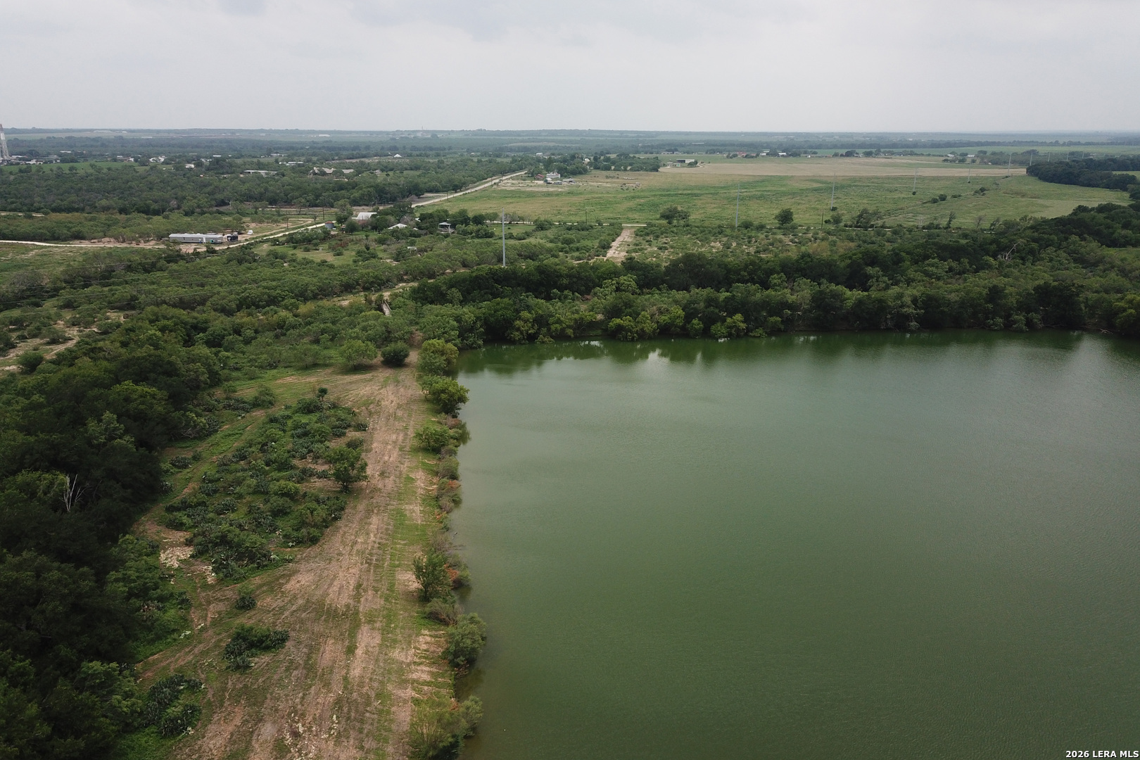 599 COUNTY ROAD 7611, Devine, TX 78016