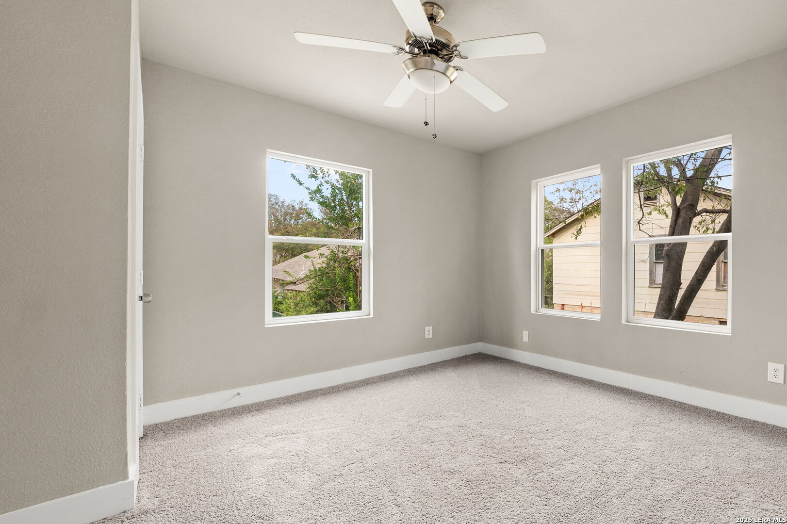 312 AVONDALE AVE, San Antonio, TX 78223