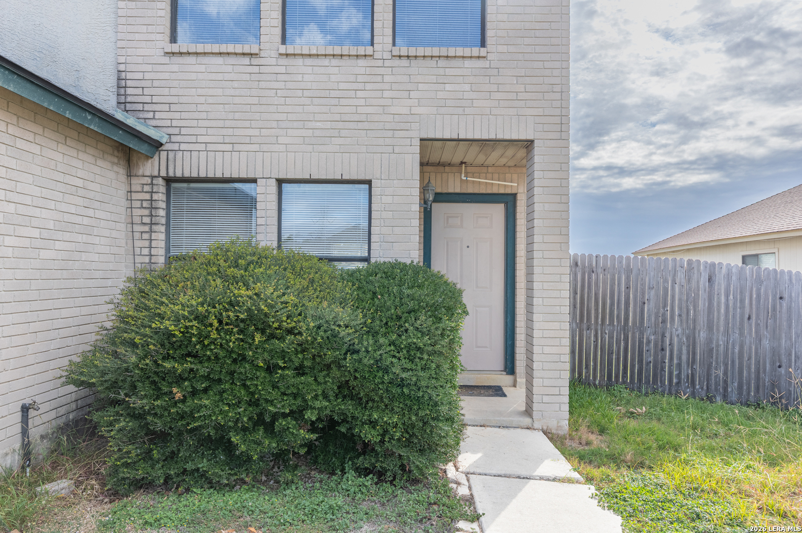 8010 CHESTNUT CAPE DR, Converse, TX 78109
