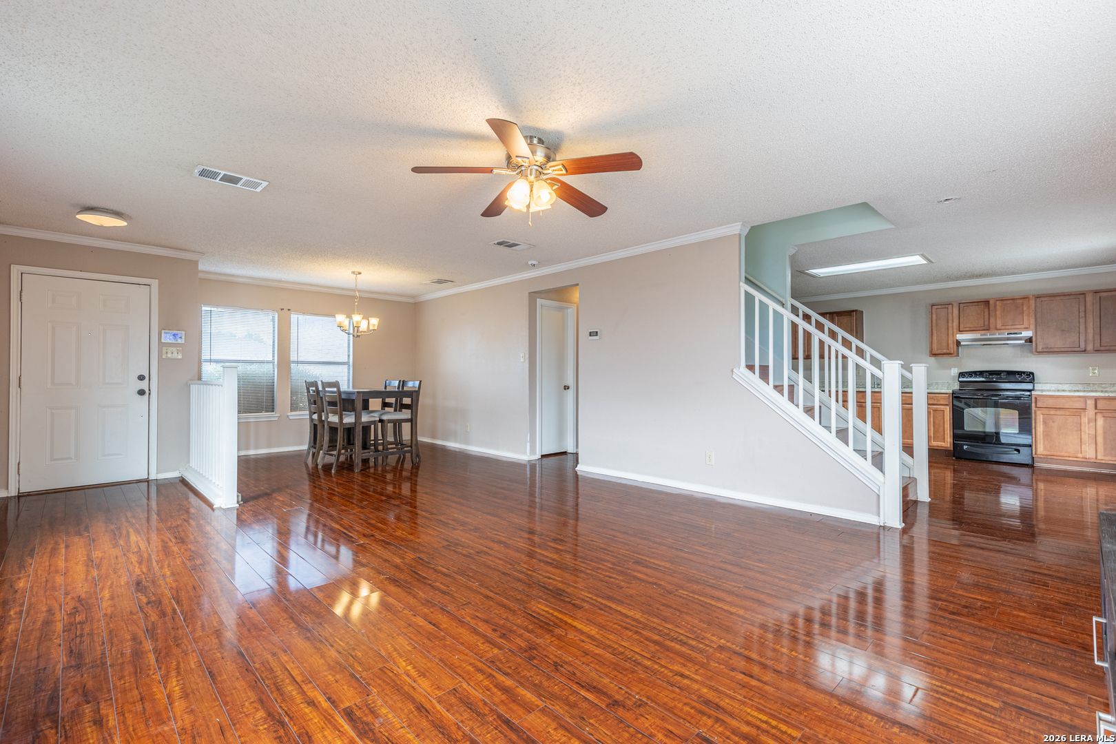 8010 CHESTNUT CAPE DR, Converse, TX 78109