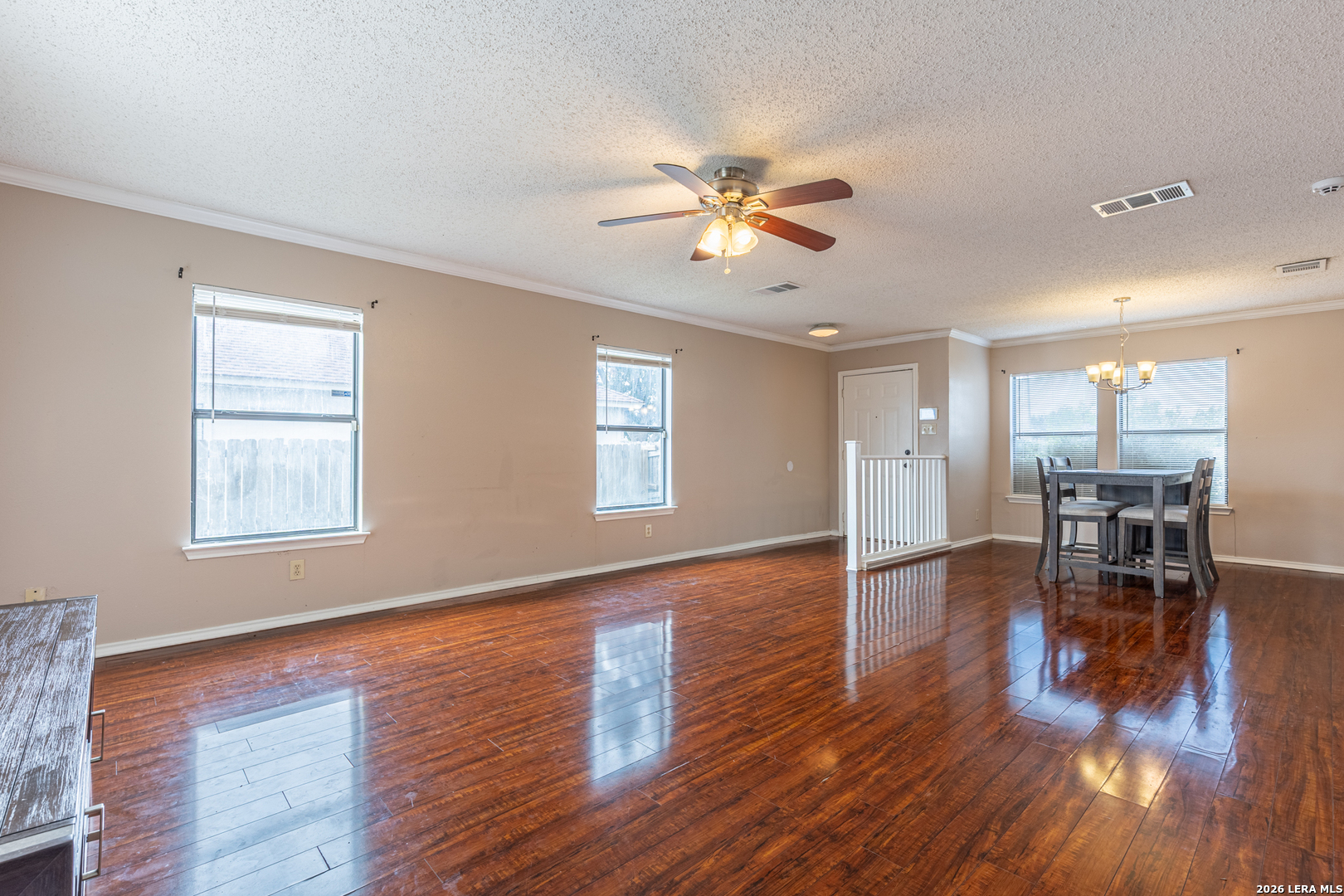 8010 CHESTNUT CAPE DR, Converse, TX 78109