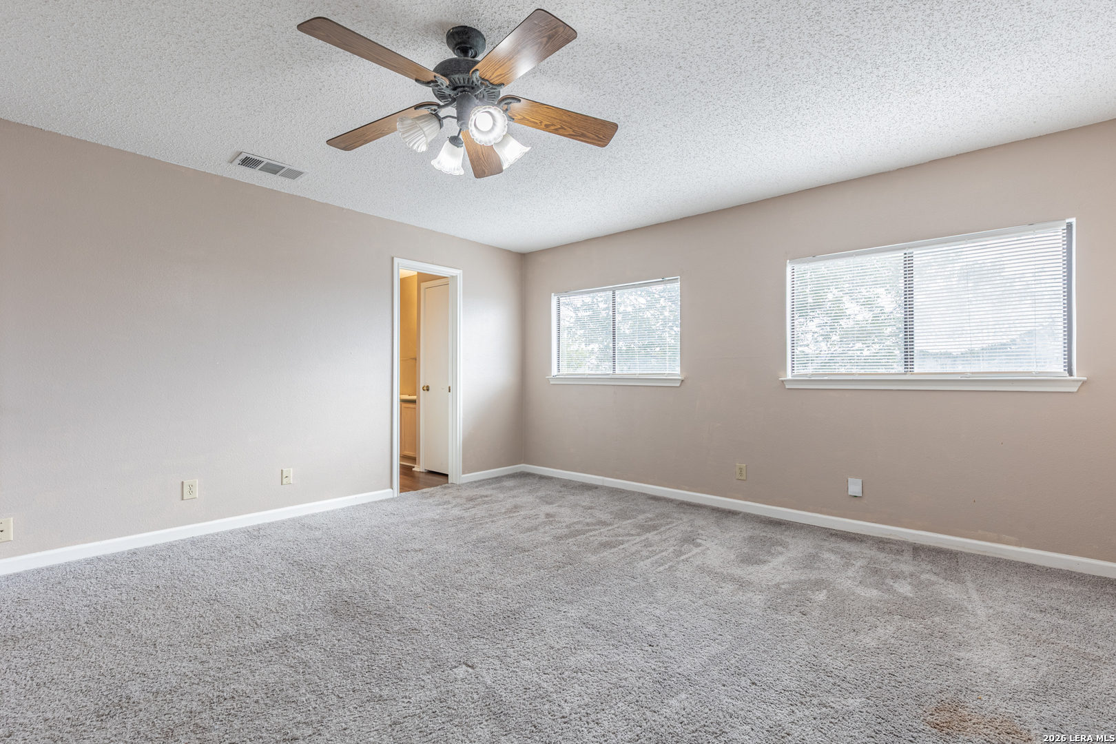 8010 CHESTNUT CAPE DR, Converse, TX 78109
