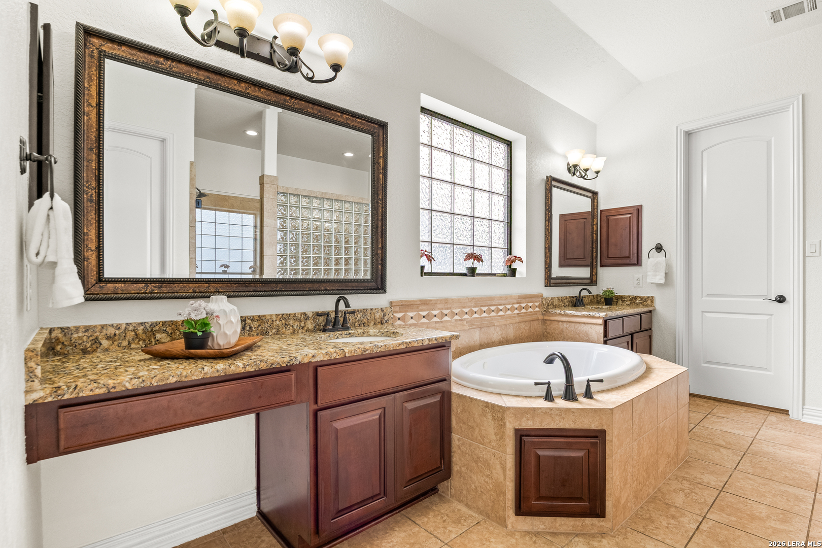 3023 Spider Lily, San Antonio, TX 78258