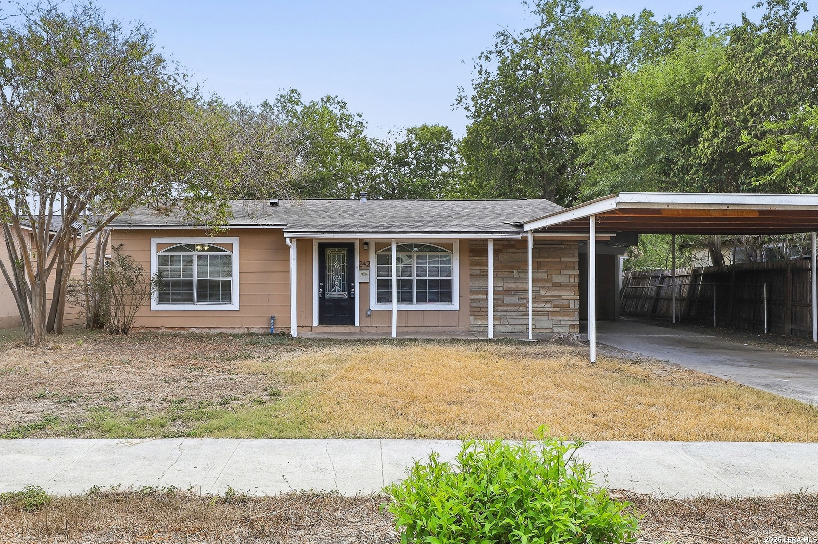 Property photo for 242 E Ackard Pl, San Antonio, TX