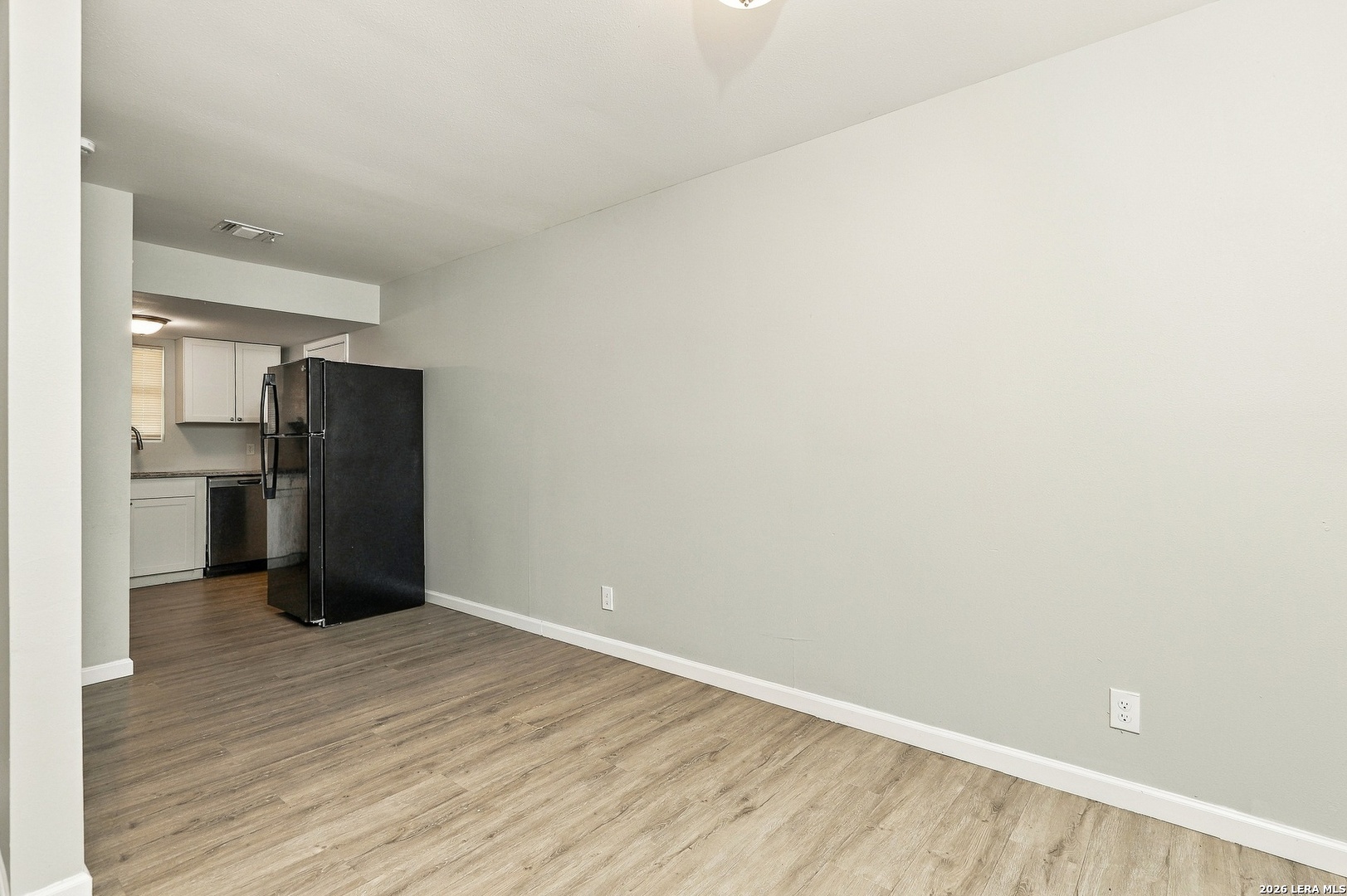242 E Ackard Pl, San Antonio, TX 78221