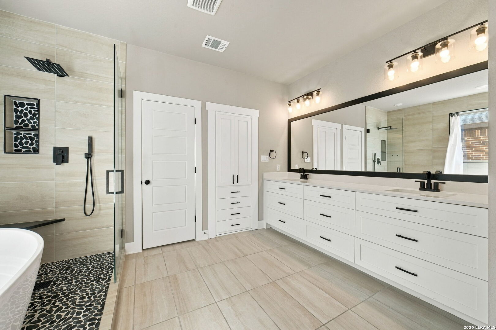 10413 TRUNKFISH LN, Boerne, TX 78006