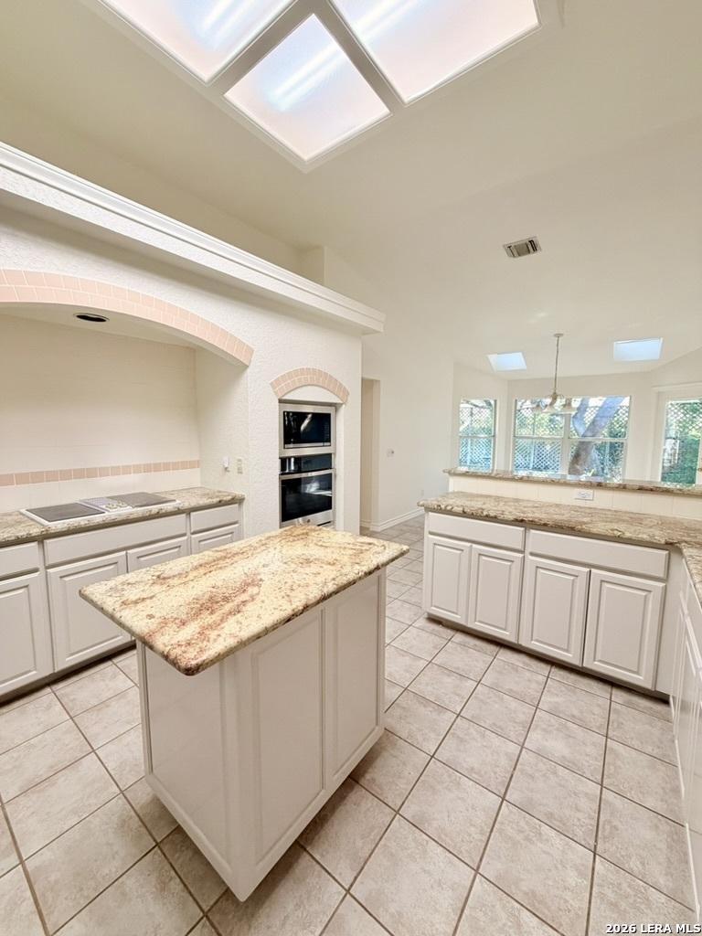 15634 Mission Crst, San Antonio, TX 78232