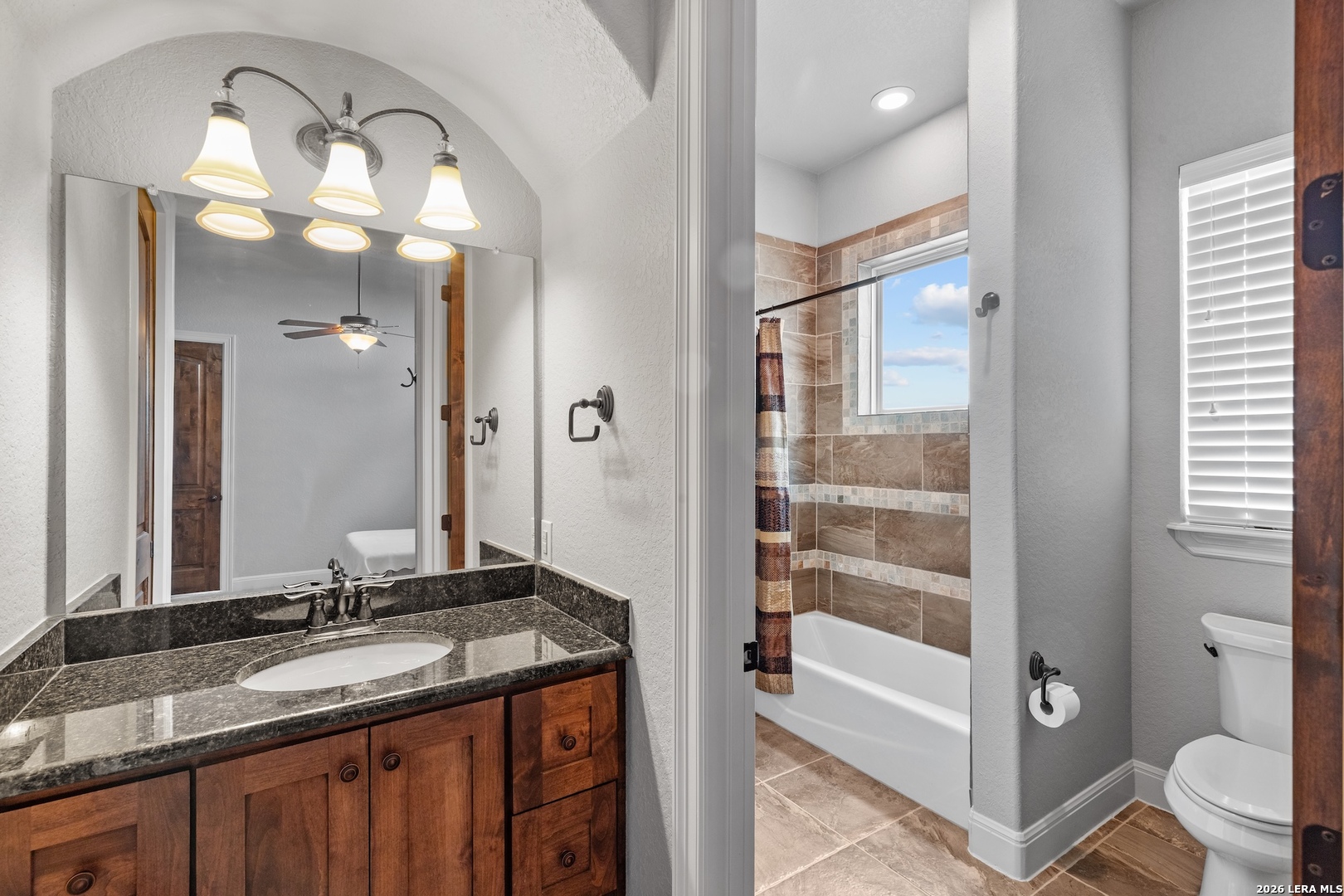 1009 Club House Rd, Kerrville, TX 78028