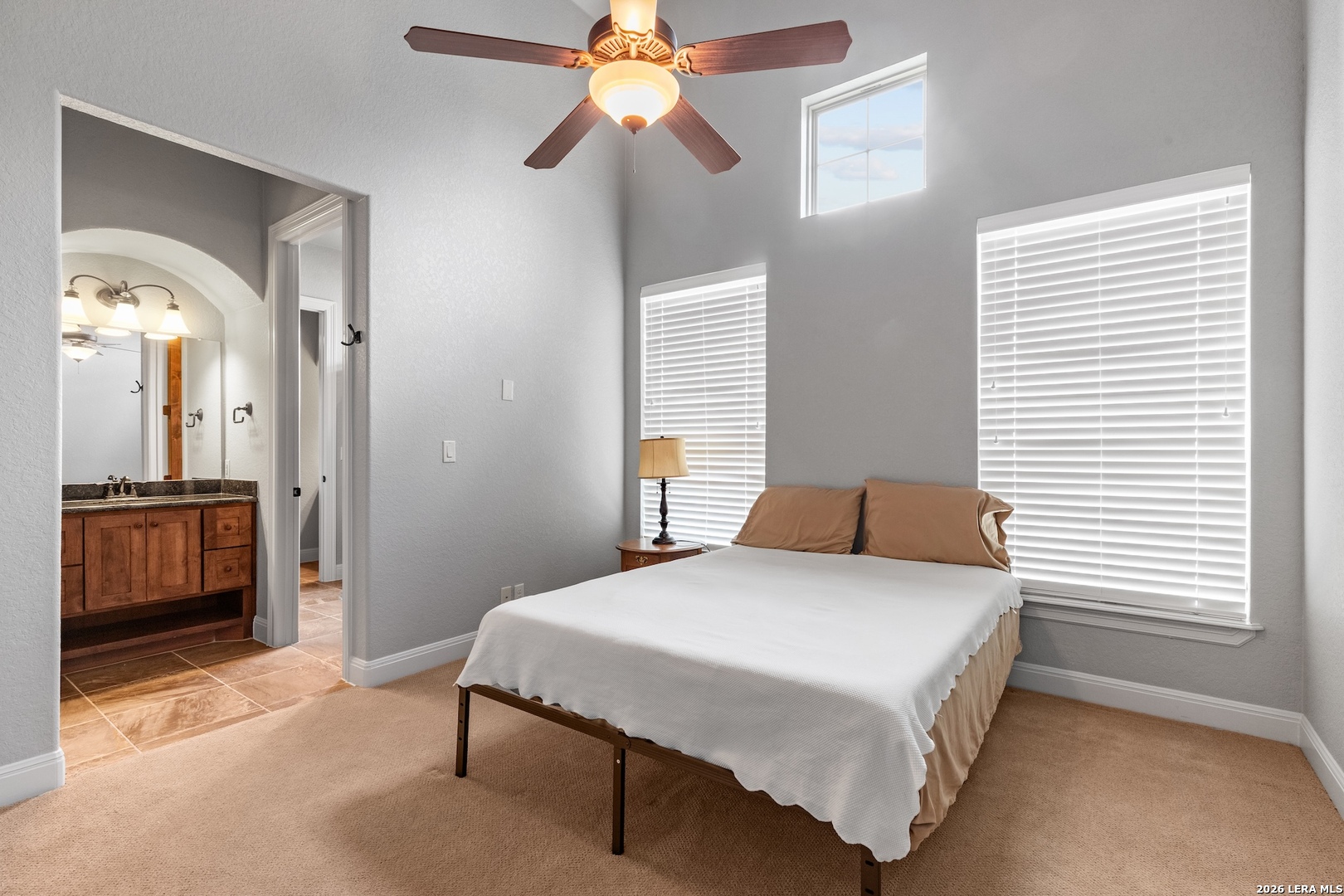 1009 Club House Rd, Kerrville, TX 78028