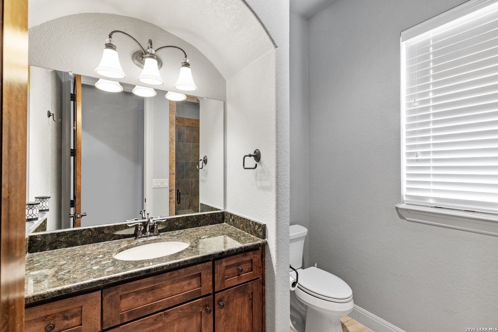 1009 Club House Rd, Kerrville, TX 78028