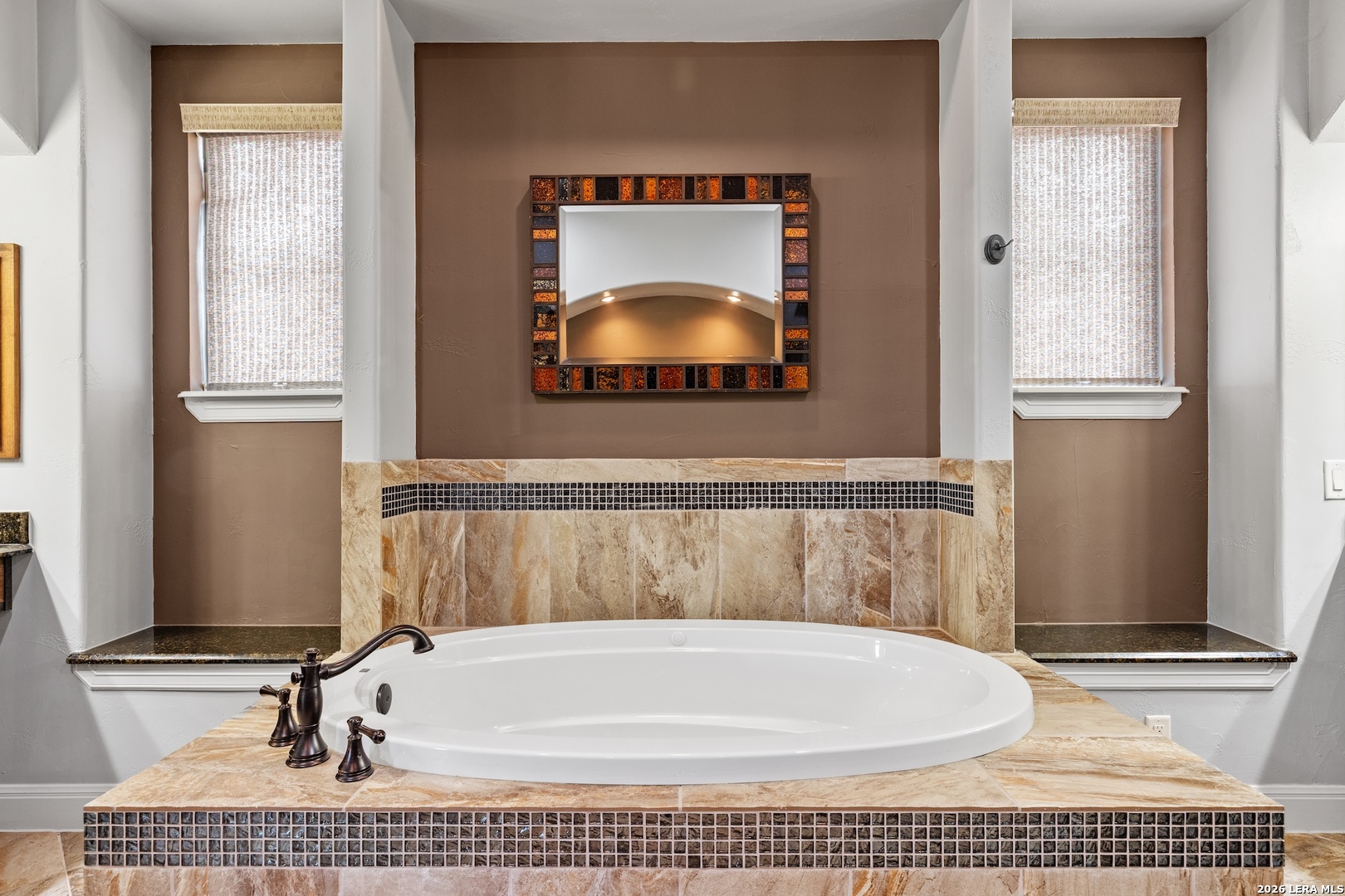 1009 Club House Rd, Kerrville, TX 78028