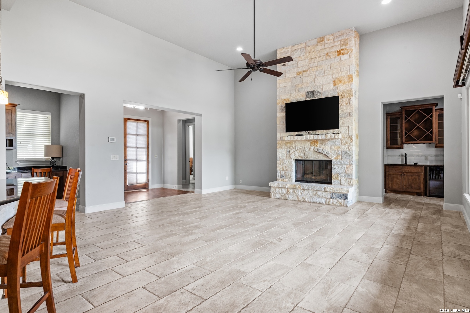 1009 Club House Rd, Kerrville, TX 78028