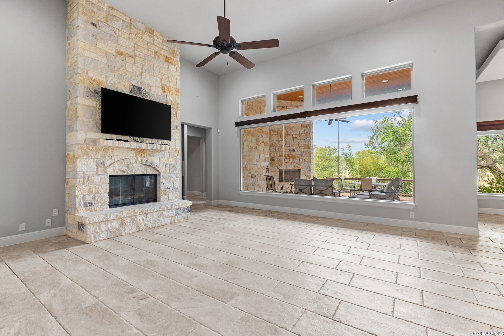 1009 Club House Rd, Kerrville, TX 78028