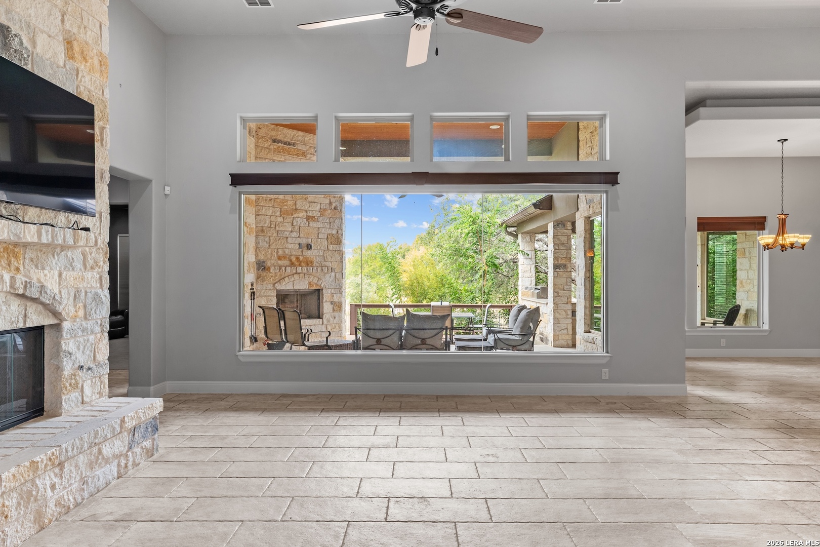 1009 Club House Rd, Kerrville, TX 78028