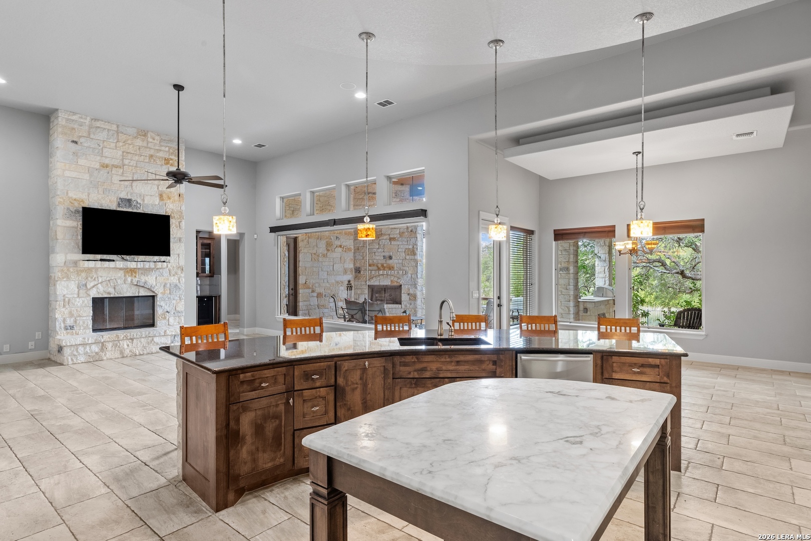 1009 Club House Rd, Kerrville, TX 78028