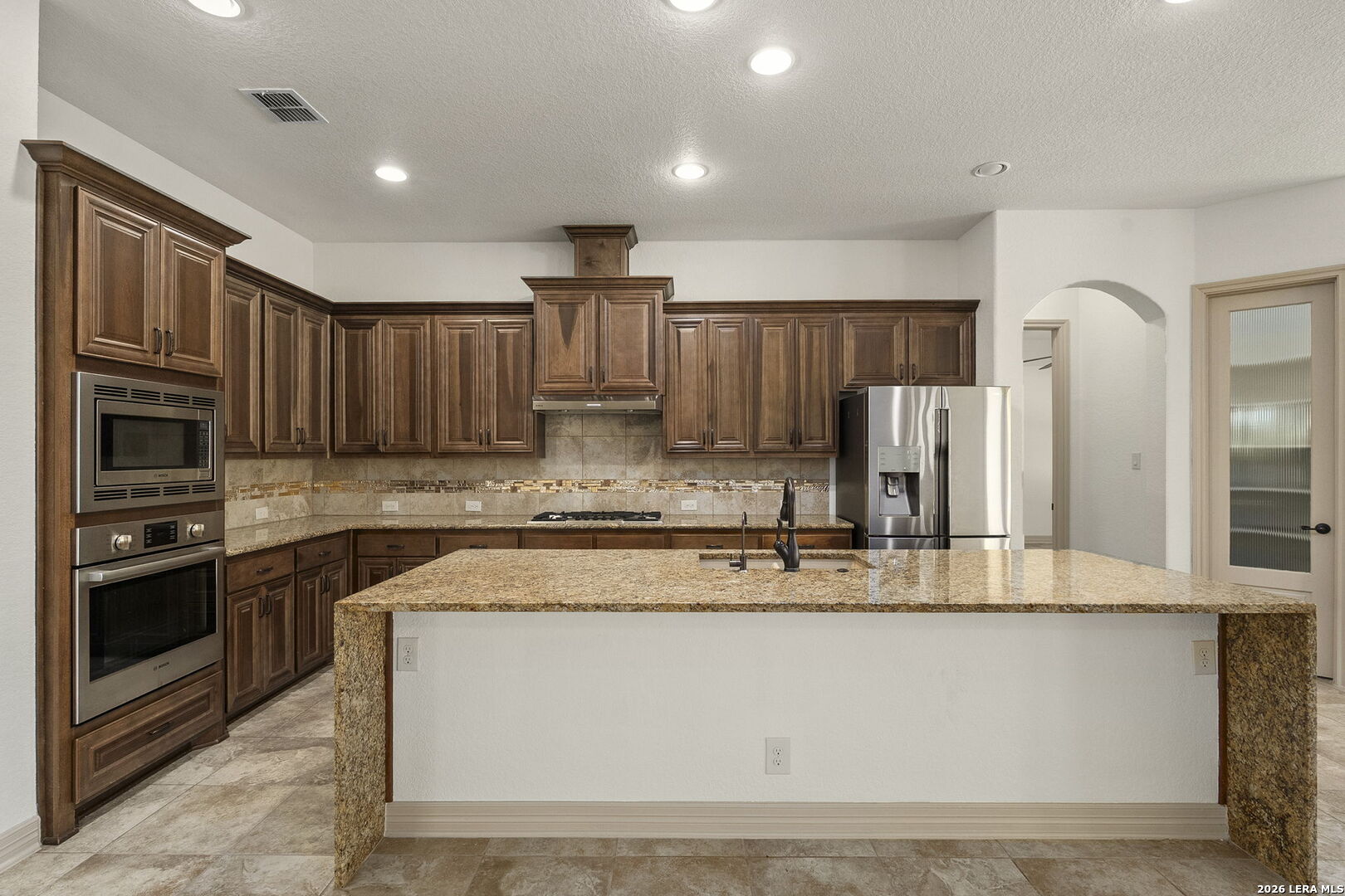 904 BEECHWOOD LN, New Braunfels, TX 78130