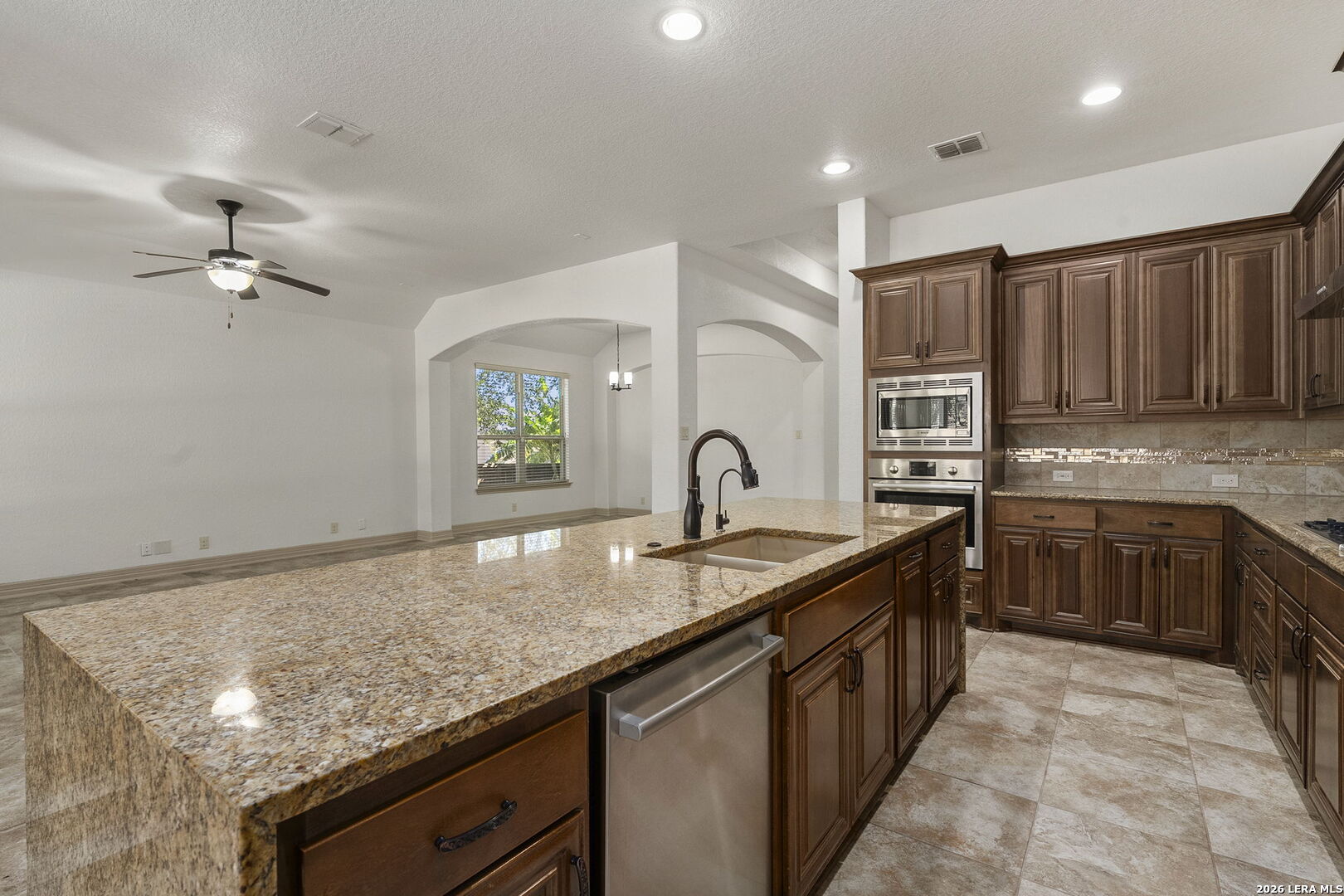 904 BEECHWOOD LN, New Braunfels, TX 78130