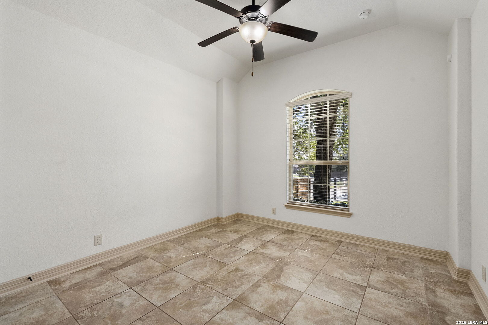 904 BEECHWOOD LN, New Braunfels, TX 78130