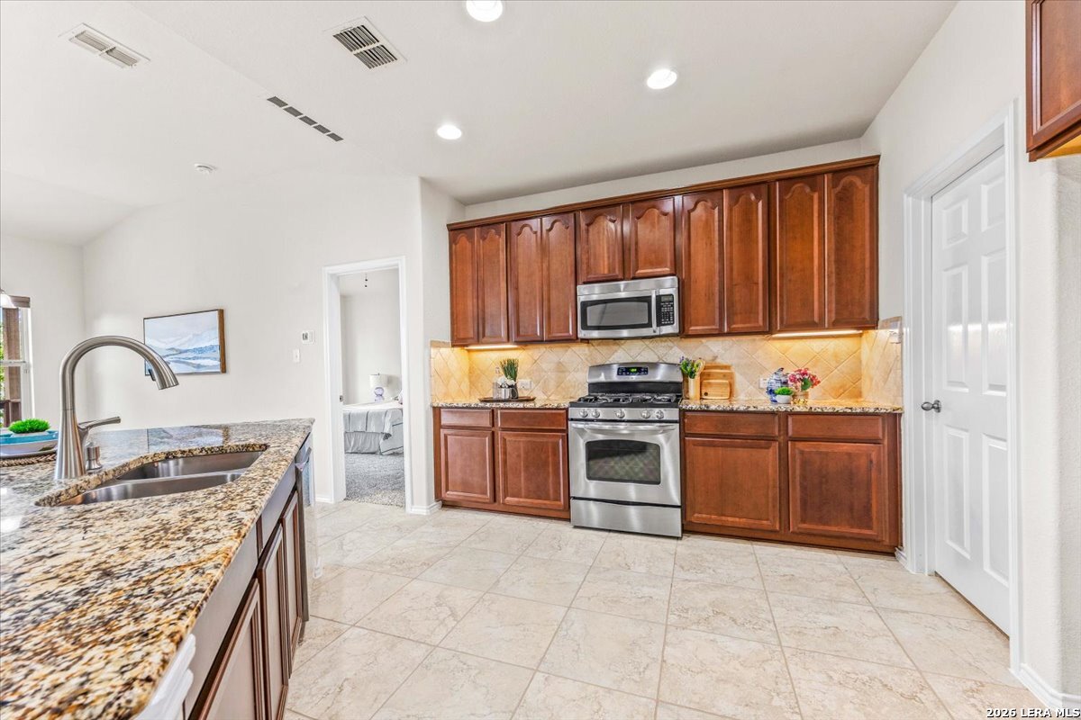 25823 Beautyberry, San Antonio, TX 78261