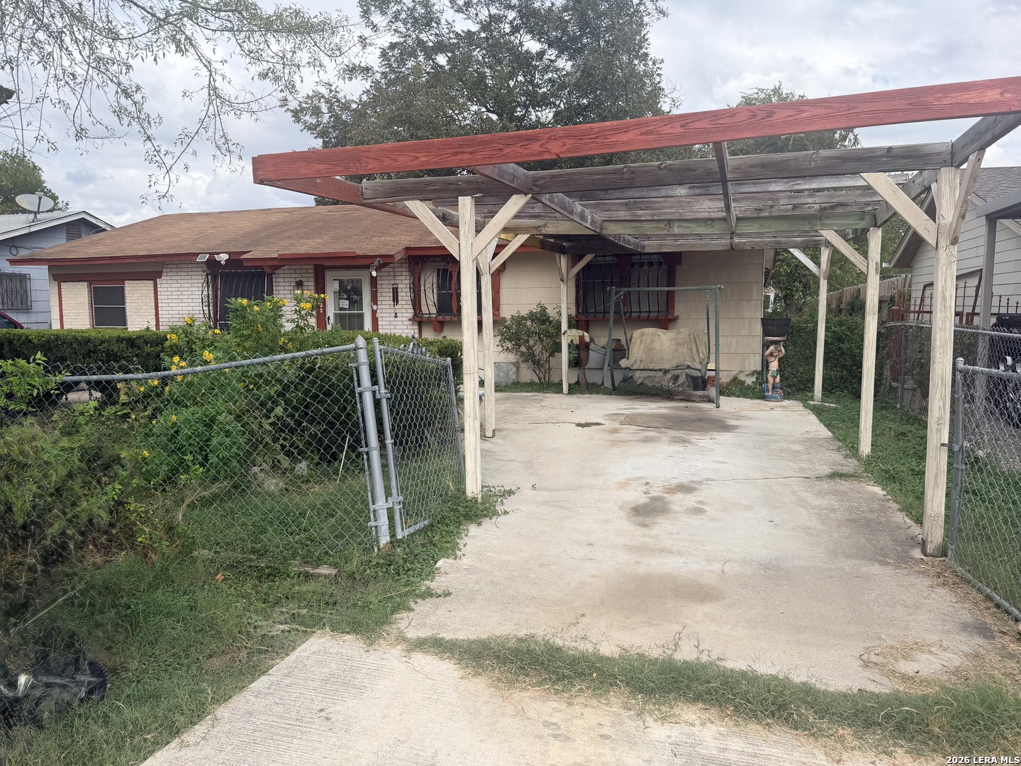 Photo 3 of Single family home for sale at 634 Rockwell Blvd, San Antonio, TX 78224 | MLS# 2026669 | Listing updated on 2026-10-28