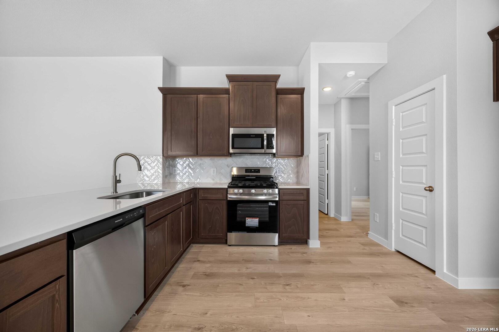 6014 WILLOW POINT BLVD, San Antonio, TX 78219