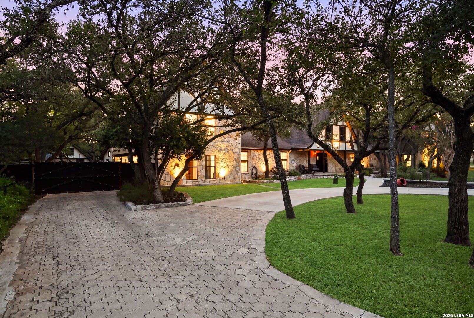 232 MEADOWBROOK DR, Hollywoodpark, TX 78232