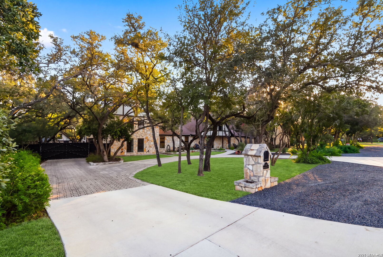 232 MEADOWBROOK DR, Hollywoodpark, TX 78232