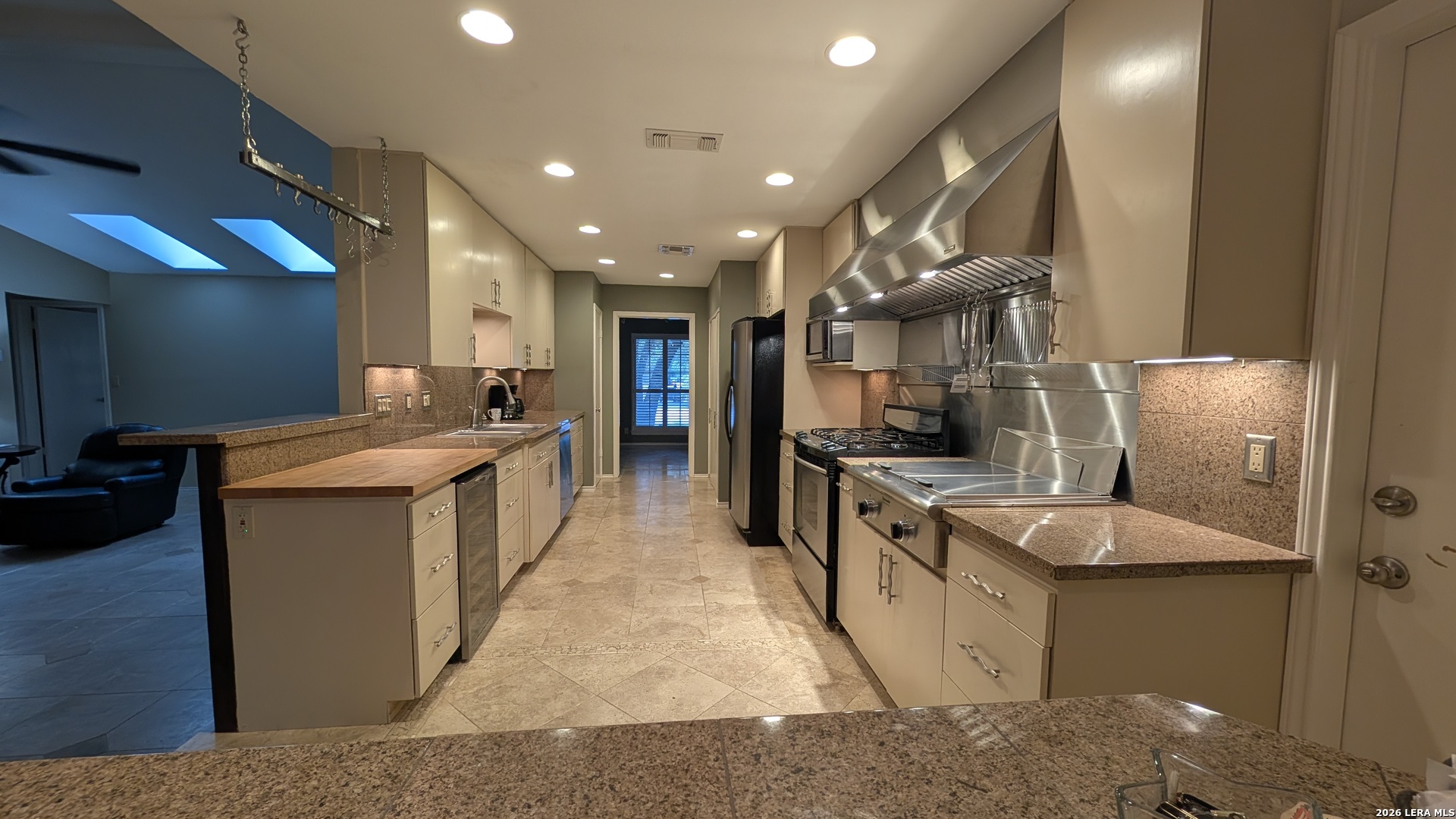 14115 STONE TREE ST, San Antonio, TX 78247