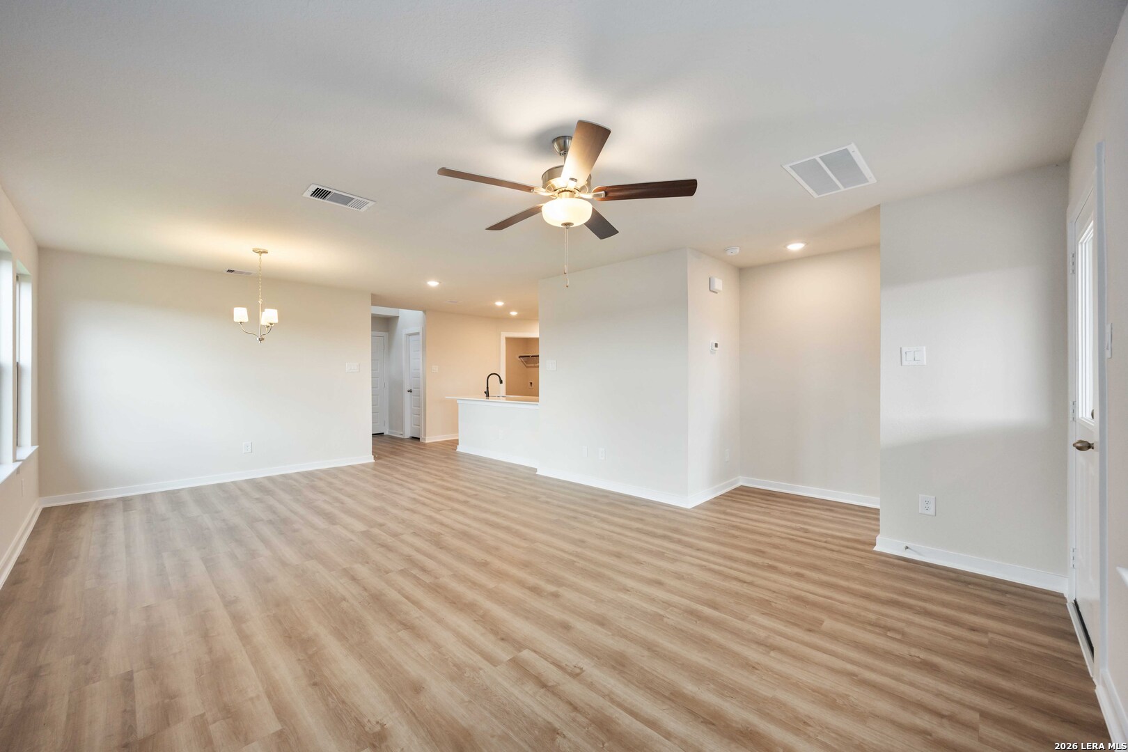 6115 QUIET OAK PL, San Antonio, TX 78219