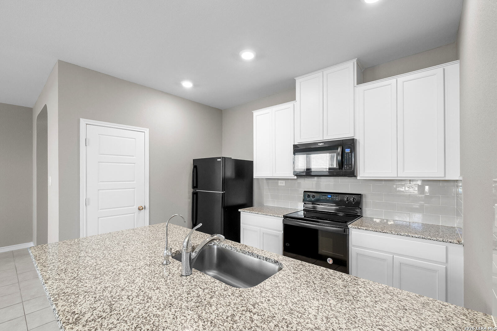 9906 OVERLOOK CYN, San Antonio, TX 78245