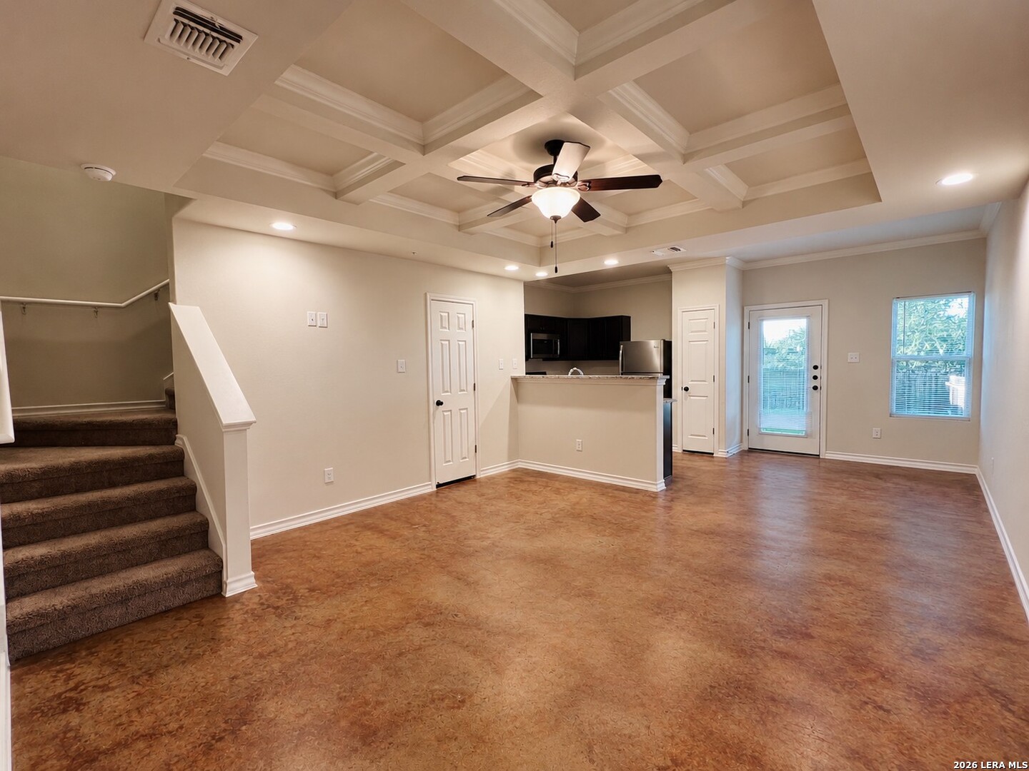 8802 SEGUIN RD, Converse, TX 78109