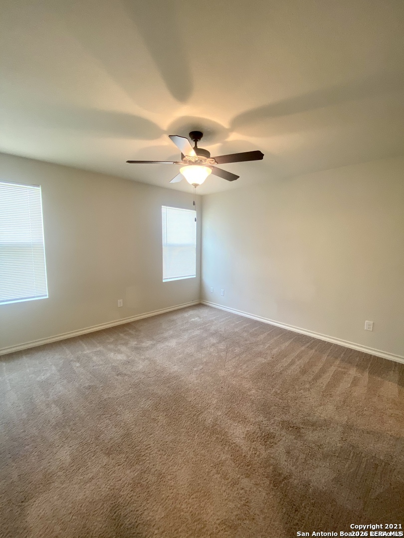 8802 SEGUIN RD, Converse, TX 78109