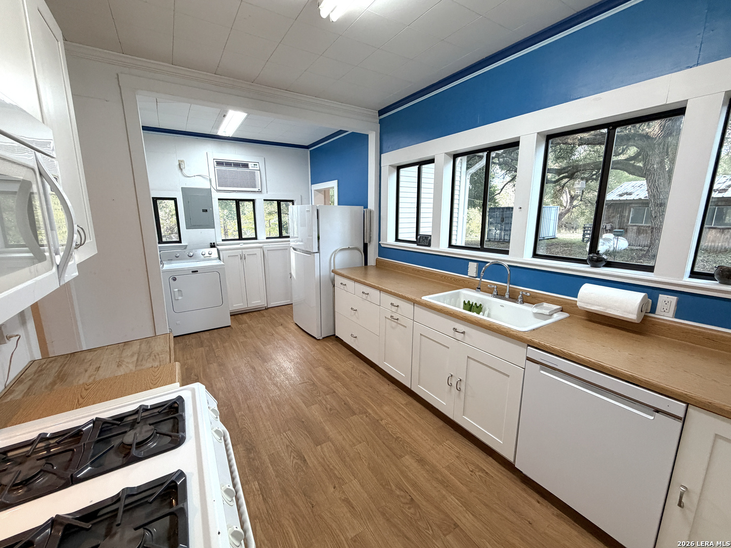 5229 County Road 336, Sabinal, TX 78881