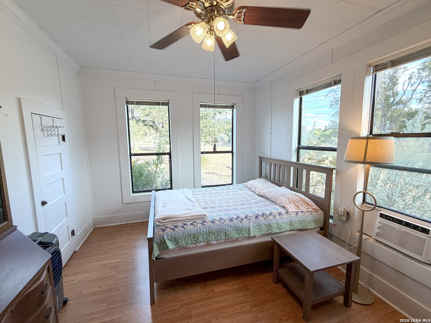 5229 County Road 336, Sabinal, TX 78881