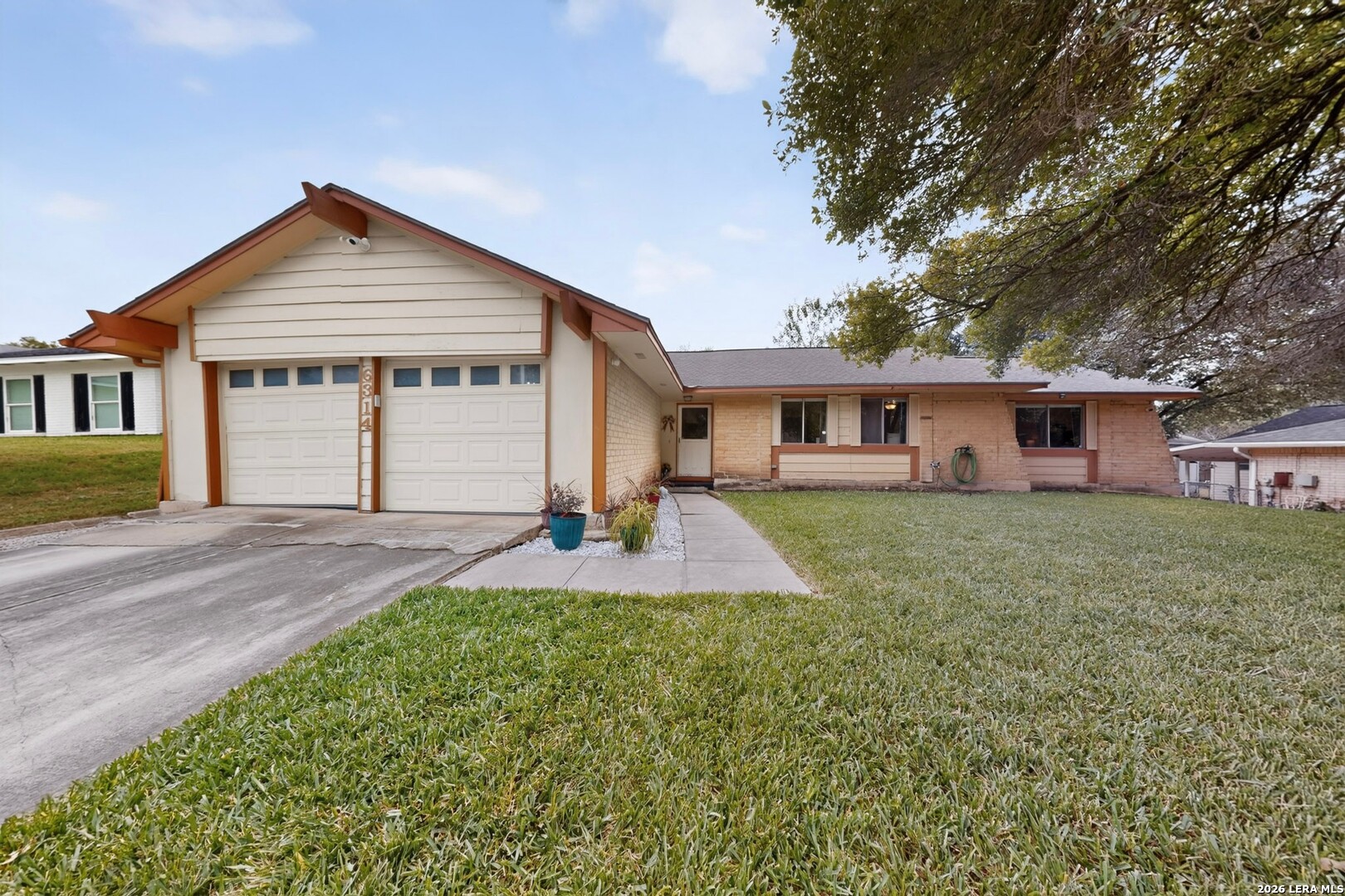 6314 RIDGE TREE DR, San Antonio, TX 78233