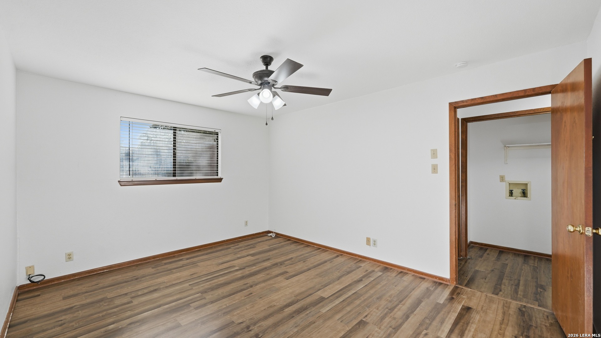 1314 S MESQUITE AVE, New Braunfels, TX 78130