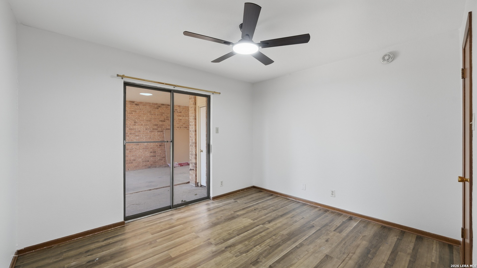 1314 S MESQUITE AVE, New Braunfels, TX 78130