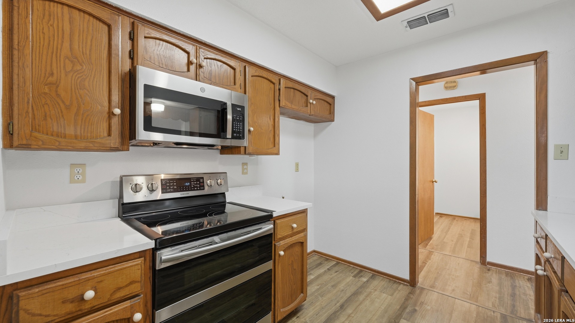 1314 S MESQUITE AVE, New Braunfels, TX 78130