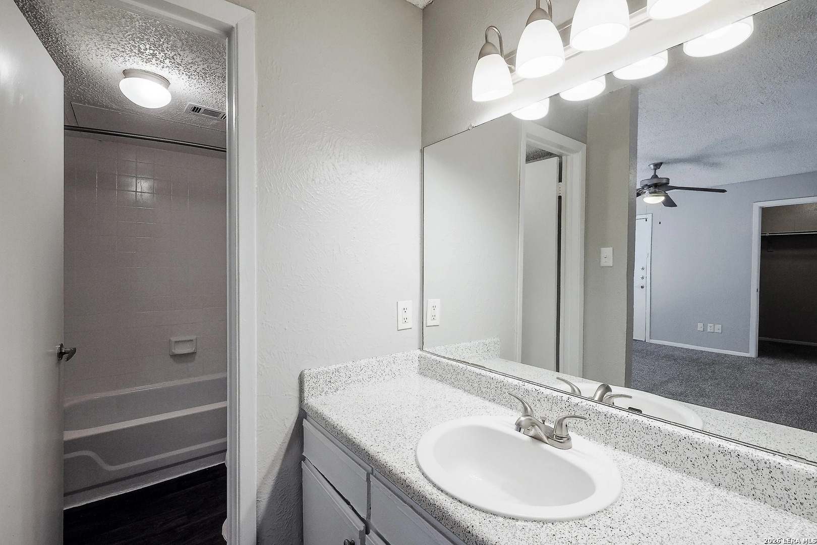 3913 Gannon Ln, #0211, Dallas, TX 75237